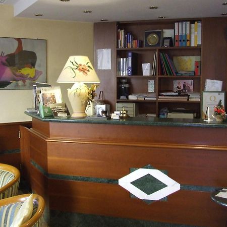 Albergo Il Cochino 몬탈레 외부 사진