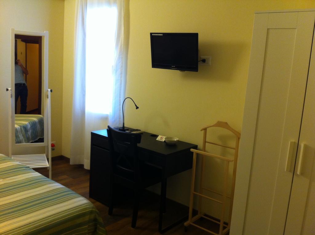 Albergo Il Cochino 몬탈레 외부 사진
