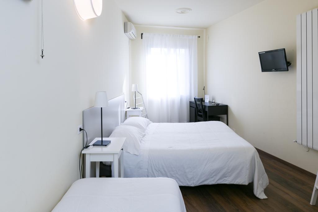 Albergo Il Cochino 몬탈레 외부 사진